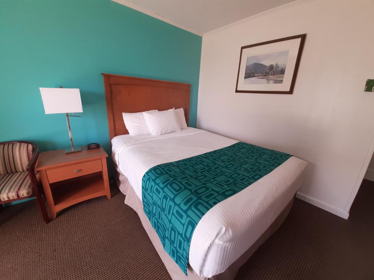 Howard Johnson By Wyndham Nb 2*