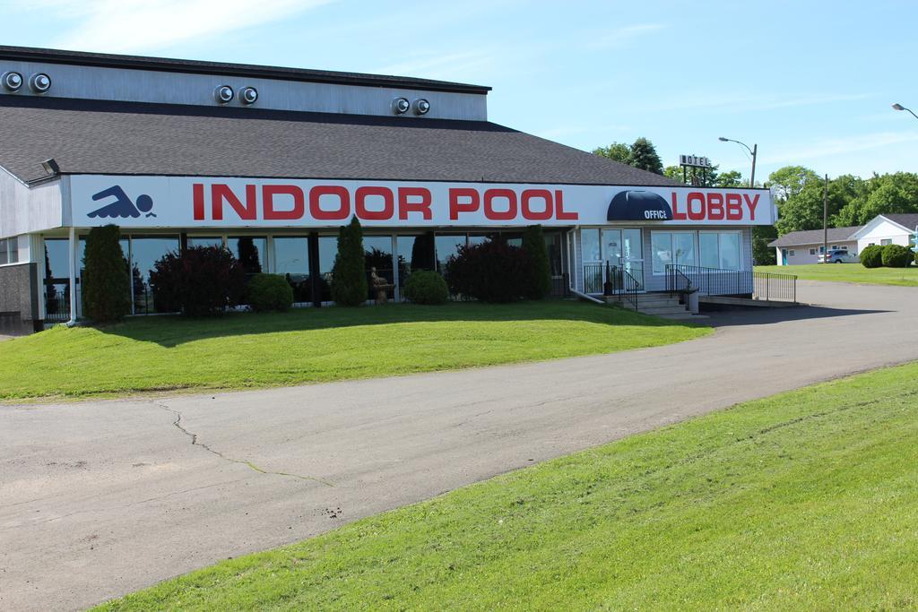 Howard Johnson By Wyndham Nb 2* Woodstock