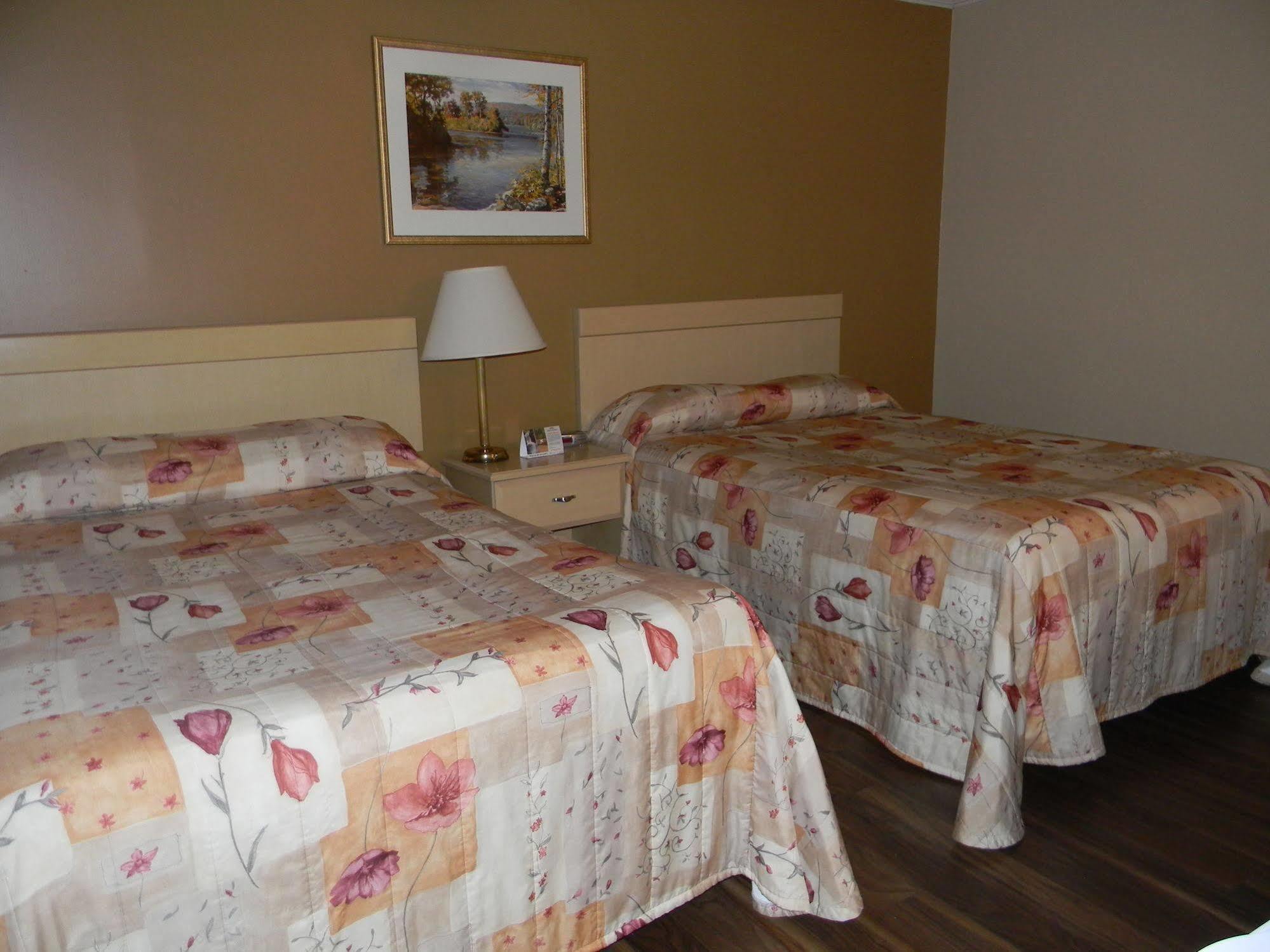 Howard Johnson By Wyndham Nb 2*